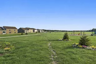 5124 Mustang Cir, Woodbury, MN 55129 - Photo 4