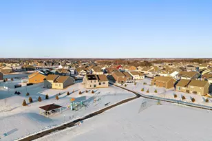 5124 Mustang Cir, Woodbury, MN 55129 - Photo 12