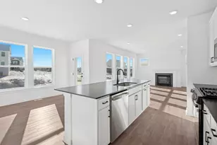 2942 Trinity Dr, Shakopee, MN 55379 - Photo 6