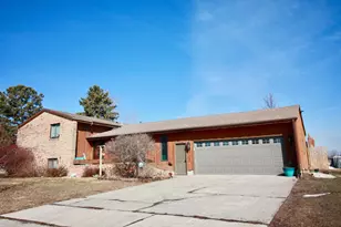 412 18th Ave N, Wahpeton,  58075 - Photo 2