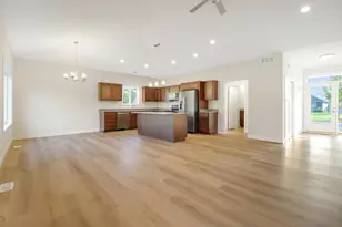 31079 Magnolia Ridge Way, Lindstrom, MN 55045 - Photo 4