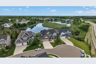 6030 Lanewood Lane N, Plymouth, MN 55446 - Photo 14