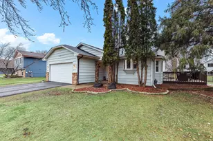 5647 144th St W, Apple Valley, MN 55124 - Photo 2