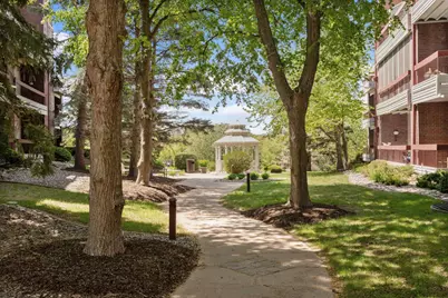 7540 Edinborough Way #1319, Edina, MN 55435 - Photo 24