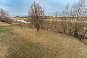 5301 Castleview Dr NW, Rochester, MN 55901 - Photo 30