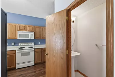 15719 France Way #1313, Apple Valley, MN 55124 - Photo 14