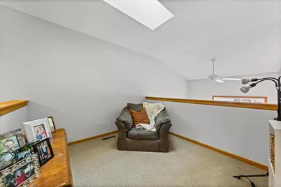 472 Hickory Lane N, Oakdale, MN 55128 - Photo 16