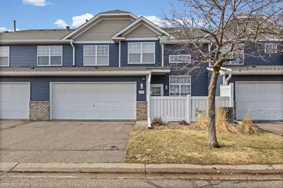 472 Hickory Lane N, Oakdale, MN 55128 - Photo 2