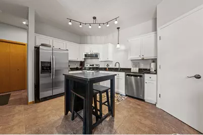 472 Hickory Lane N, Oakdale, MN 55128 - Photo 10