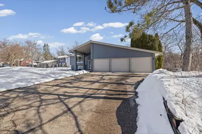 16800 Creek Ridge Trail, Minnetonka, MN 55345 - Photo 2