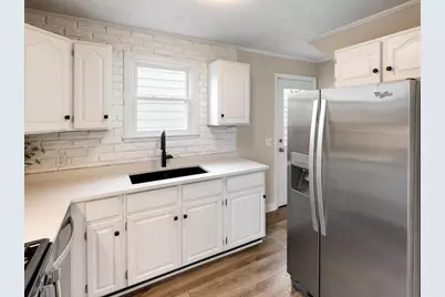 2837 Hampshire Avenue S, Saint Louis Park, MN 55426 - Photo 14