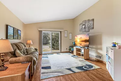 1237 Hilo Avenue N, Oakdale, MN 55128 - Photo 12