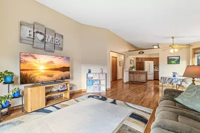 1237 Hilo Avenue N, Oakdale, MN 55128 - Photo 14