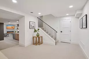 105 Walker Ave N, Wayzata, MN 55391 - Photo 88