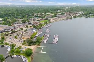 105 Walker Ave N, Wayzata, MN 55391 - Photo 120