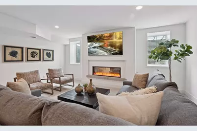 105 Walker Avenue N, Wayzata, MN 55391 - Photo 98