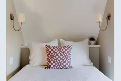 105 Walker Avenue N, Wayzata, MN 55391 - Photo 64