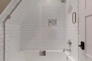 105 Walker Ave N, Wayzata, MN 55391 - Photo 68