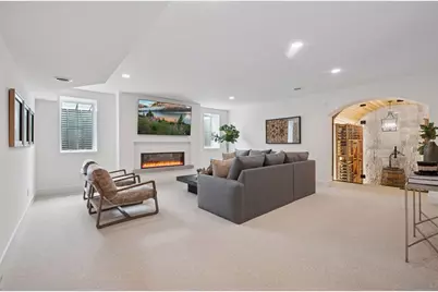 105 Walker Avenue N, Wayzata, MN 55391 - Photo 96