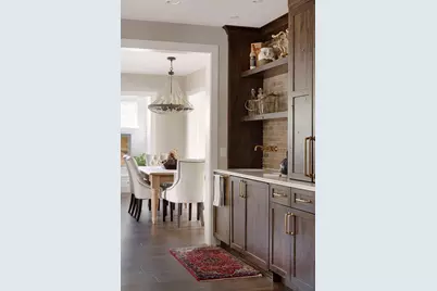 105 Walker Avenue N, Wayzata, MN 55391 - Photo 48