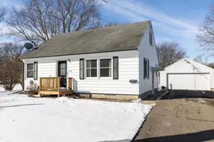 1602 Bigelow Ave, Owatonna, MN 55060 - Photo 1