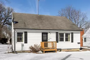 1602 Bigelow Ave, Owatonna, MN 55060 - Photo 2