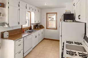 1602 Bigelow Ave, Owatonna, MN 55060 - Photo 10