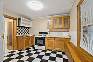 209 Cedar Lake Rd N, Minneapolis, MN 55405 - Photo 32