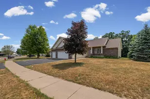 5109 382nd Dr, North Branch, MN 55056 - Photo 2