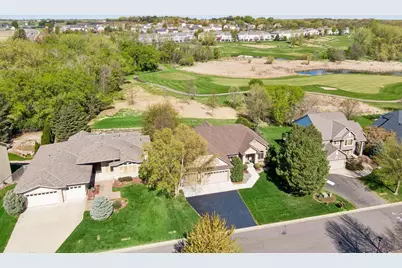 1676 Isabella Parkway, Chaska, MN 55318 - Photo 2