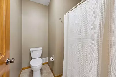 1676 Isabella Parkway, Chaska, MN 55318 - Photo 54