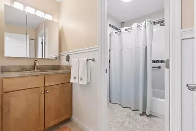 6050 Chasewood Parkway #202, Hopkins, MN 55343 - Photo 10