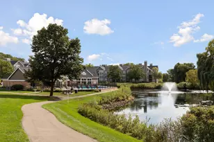 6050 Chasewood Pkwy, Hopkins, MN 55343 - Photo 18