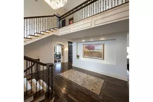 4913 W Sunnyslope Rd, Edina, MN 55424 - Photo 4