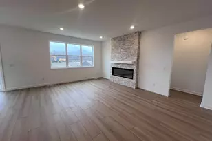 13276 Hupp Ct NE, Blaine, MN 55449 - Photo 14