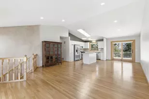 10549 Kentucky Ave S, Bloomington, MN 55438 - Photo 4