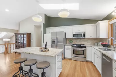 10549 Kentucky Avenue S, Bloomington, MN 55438 - Photo 16