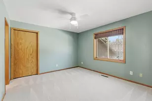 10549 Kentucky Ave S, Bloomington, MN 55438 - Photo 20