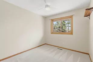 10549 Kentucky Ave S, Bloomington, MN 55438 - Photo 22