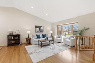 10549 Kentucky Ave S, Bloomington, MN 55438 - Photo 6