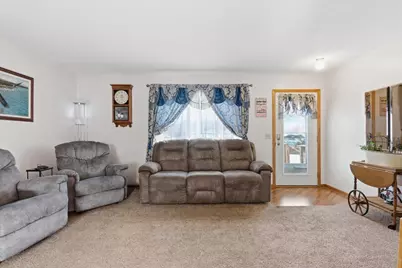 1110 S 10th Street, Lake City, MN 55041 - Photo 4