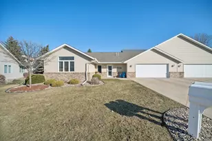 152 Shamrock Dr, Mankato, MN 56001 - Photo 1