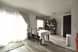 3271 Valley Ridge Dr, Eagan, MN 55121 - Photo 6