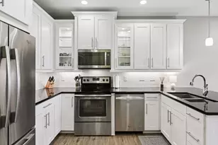 8414 Hemlock Ln N, Maple Grove, MN 55369 - Photo 14