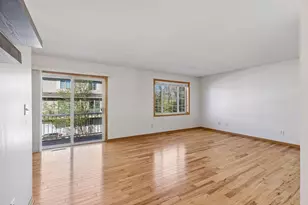 1587 County Rd D E, Maplewood, MN 55109 - Photo 6