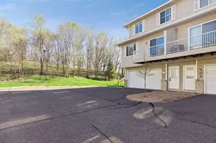 1587 County Rd D E, Maplewood, MN 55109 - Photo 2