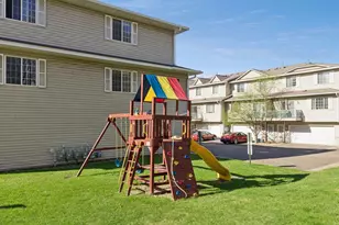 1587 County Rd D E, Maplewood, MN 55109 - Photo 28