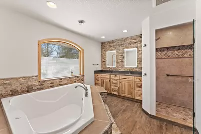 8290 Angus Avenue, Inver Grove Heights, MN 55077 - Photo 26