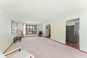 8290 Angus Ave, Inver Grove Heights, MN 55077 - Photo 16