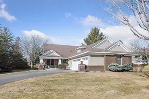 9813 Wedgewood Cir, Woodbury, MN 55125 - Photo 2